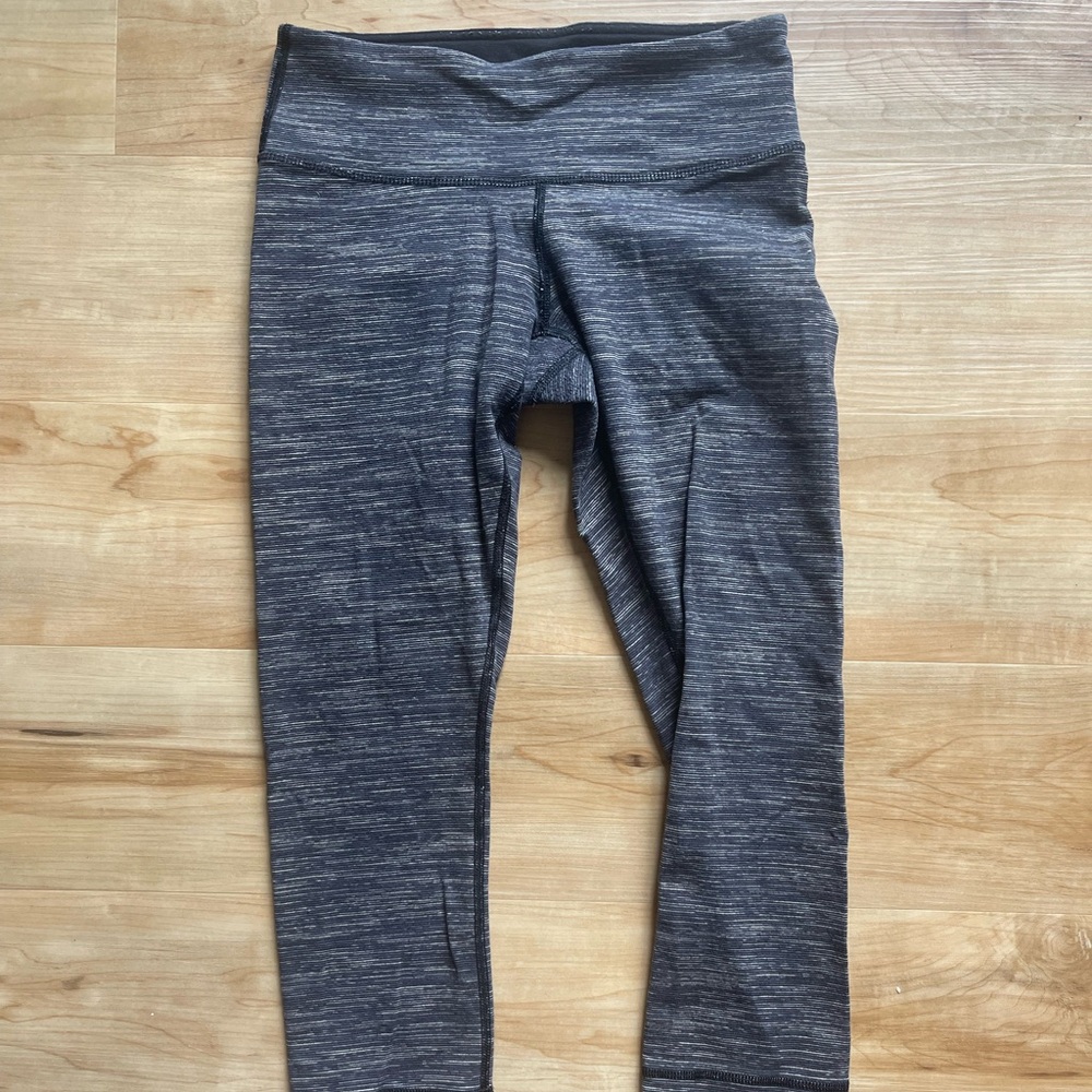 Lululemon crop leggings